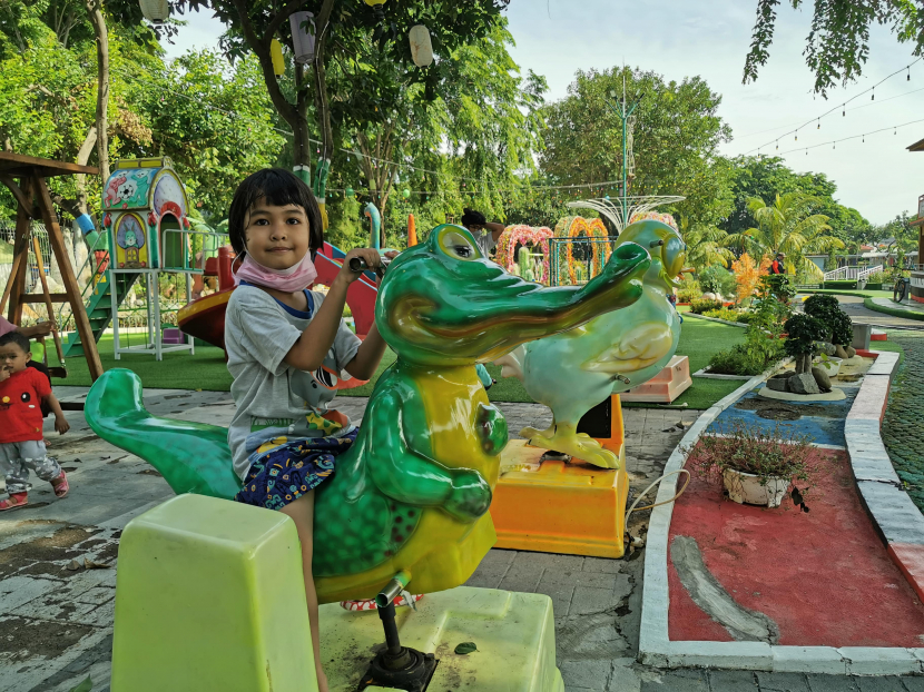 Olah raga anak di Rainbow Garden Bekasi/ Foto: dokpri