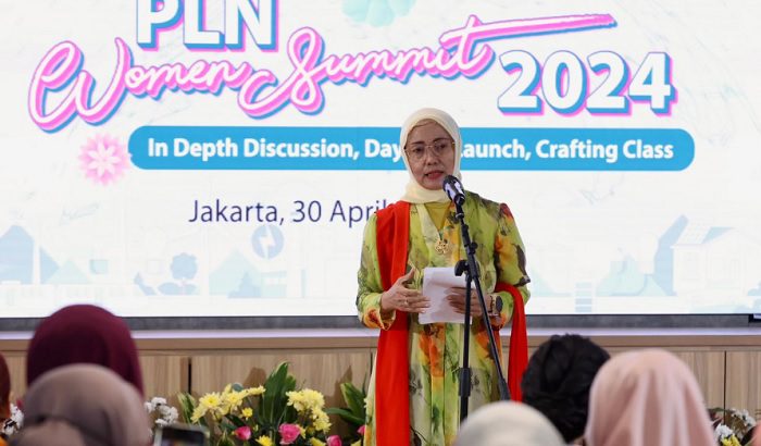 pln woman