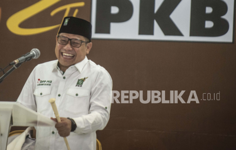 Ketua Umum Partai Kebangkitan Bangsa (PKB) Muhaimin Iskandar. Beredar sebuah video di TikTok, sembari tertawa Cak Imin terlihat senang isu penundaan Pemilu 2024 yang diusulkannya ramai jadi perbincangan nasional. Foto: Republika.