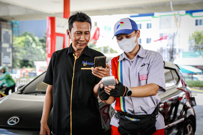 Pertamina Patra Niaga memperluas wilayah pendataan QR Code Pertalite untuk kendaraan roda 4 secara bertahap di berbagai wilayah di Indonesia. (Dok. Matapantura.republika.co.id)