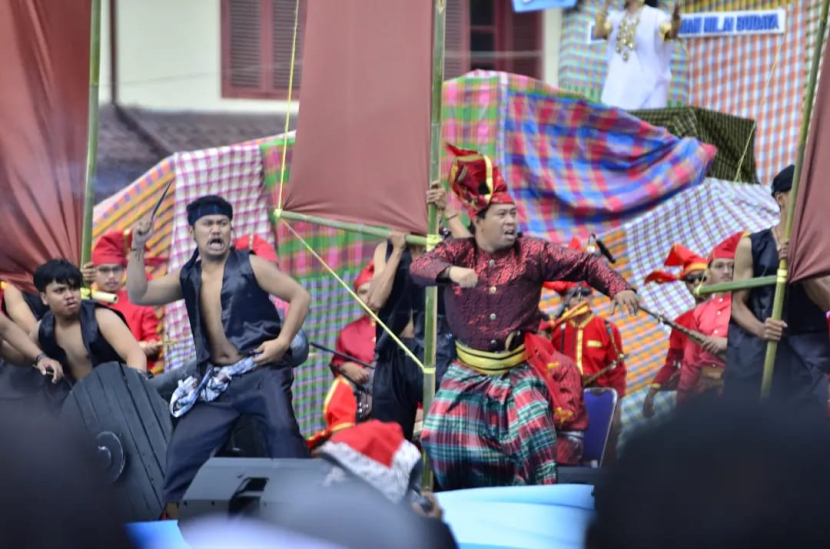 Salah satu pertunjukan pada 'Gau Maraja' di Makassar, Sulawesi Selatan (dokumentasi penulis, 2022).
