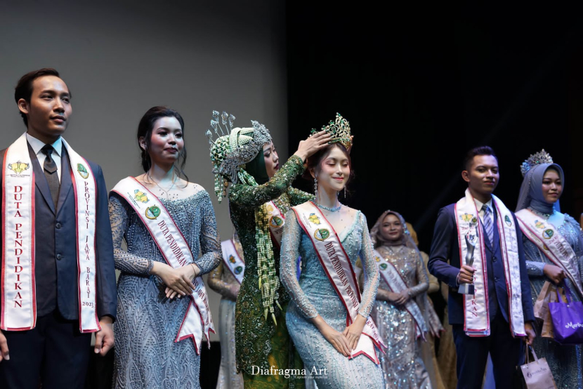 Nanda Resti Fauzi, berhasil meraih juara dalam pemilihan Putri Pendidikan Provinsi Jawa Barat 2023. (Dok Diskominfo Kabupaten Indramayu)