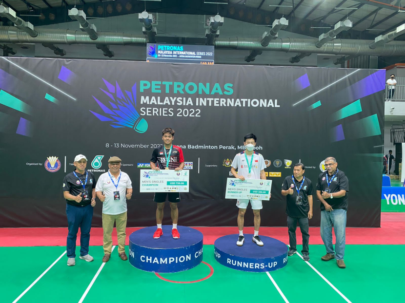 Pemain tunggal putra Indonesia, Syabda Perkasa Belawa meraih gelar juara Malaysia International Series 2022. Di babak final pada Ahad (13/11/2022), Syabda mengalahkan wakil Cina, Lei Lan Xi dengan 21-17 dan 21-18.