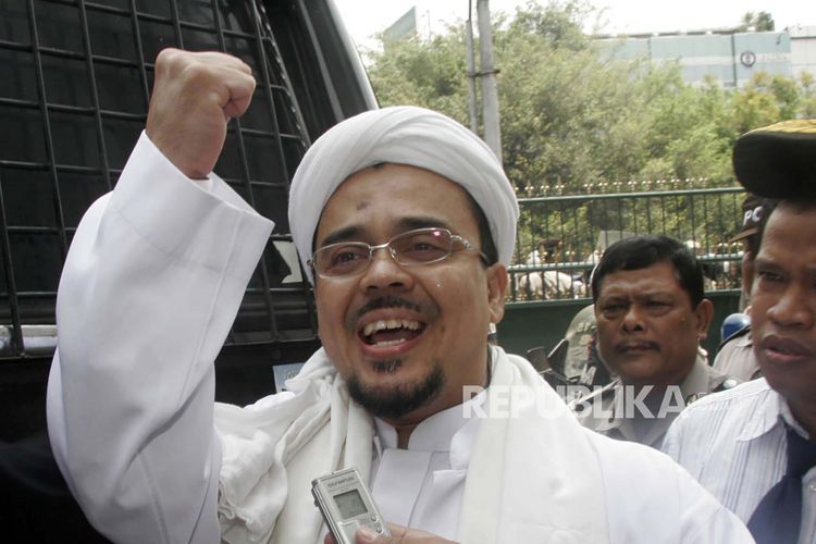  Habib Rizieq Shihab (HRS). Mantan ketua umum FPI, Habib Rizieq Shihab (HRS) ternyata mewarisi darah pendekar Betawi, Si Pitung. Foto: Republika.