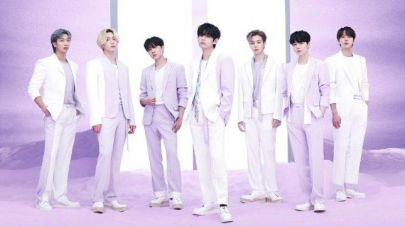 Grup K-Pop BTS mendapatkan penghargaan “Grup Musik Favorit” dalam ajang Kids Choice Awards 2023 untuk keempat kalinya secara berturut-turut. Foto: Istimewa