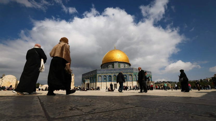 Masjid Al Aqsa di Yerusalem. Pemerintah Israel akan membatasi kunjungan ke masjid kiblat pertama Umat Islam ini selama Ramadan. (Foto: Getty Images)