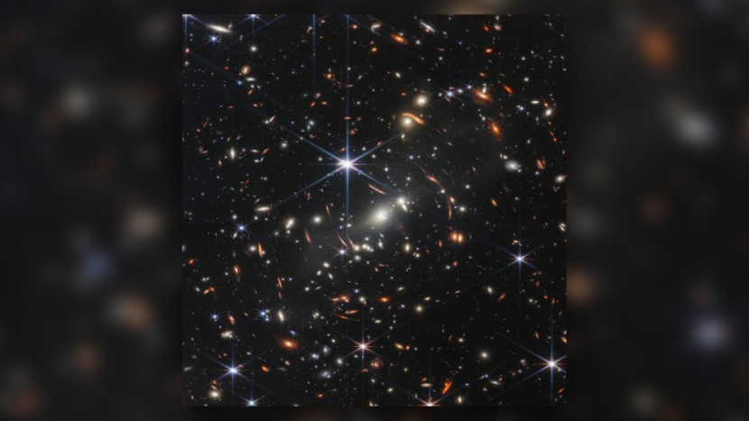 Dikenal sebagai Webb's First Deep Field, gambar gugusan galaksi SMACS 0723