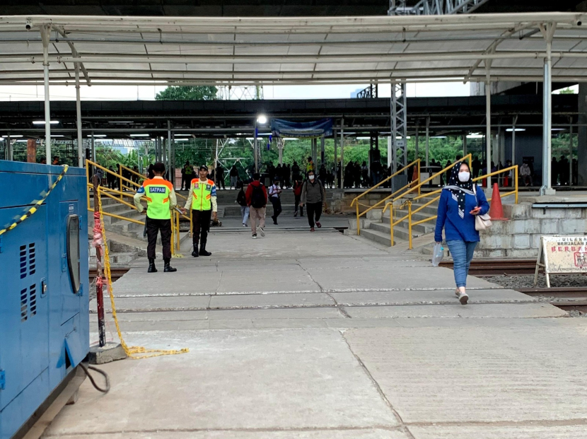 Mulai Sabtu (14/10) akan dilakukan pemindahan akses penumpang guna memperlancar tahap akhir pembangunan peron 1, 2, dan 3 serta area concourse lantai 1 sisi timur Stasiun Manggarai. (Foto: Humas PT KAI)
