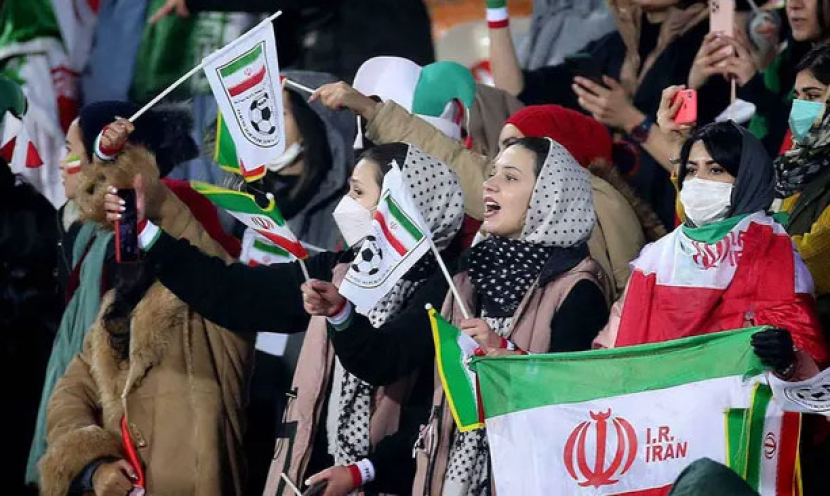 Suporter wanita Iran boleh datang ke stadion.
