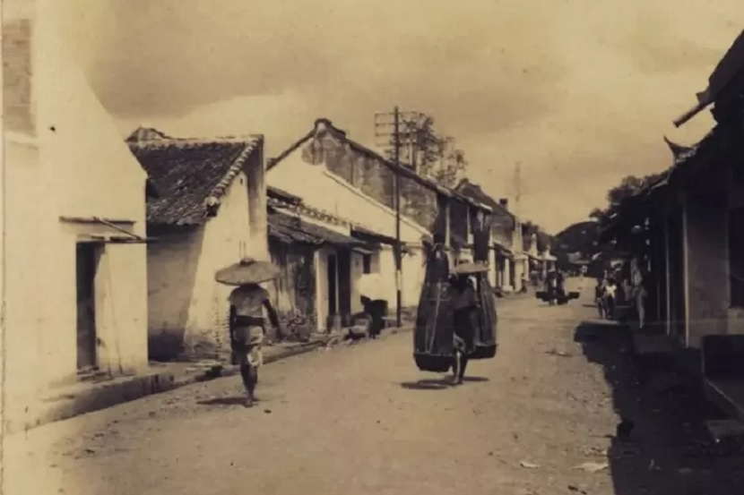 Perkampungan China. Karawaci atau Kampung Rawa China terbentuk karena banyaknya warga Tionghoa yang mengungsi di wilayah yang dulunya rawa-rawa tersebut. Foto: Dok Republika.