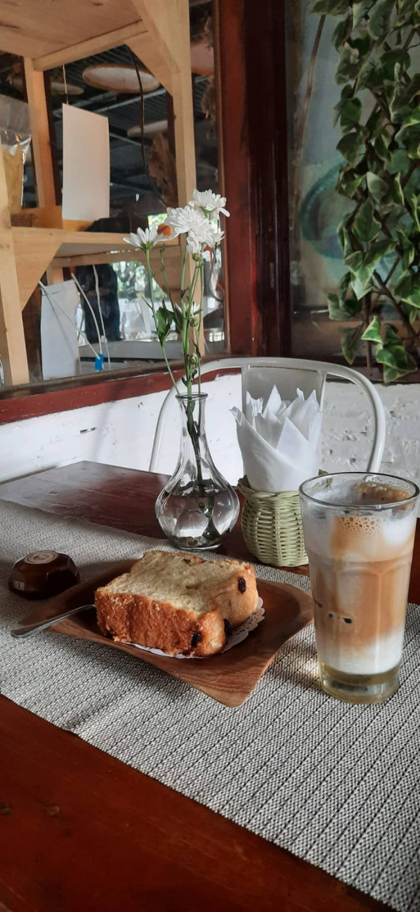 Jaman Cafe dan Resto yang menggabungkan masakan Jawa dan Manado