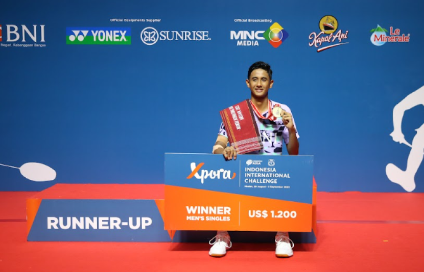 Pemain tunggal putra Alwi Farhan menjadi juara Indonesia International Challenge 2023.