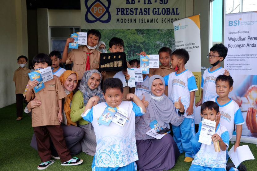 SD Prestasi Global Depok, bekerja sama dengan Bank Syariah Indonesia ( BSI ) mencanangkan program Tabungan Junior PresGo.  (Foto-foto: Dok Sekolah Prestasi Global)