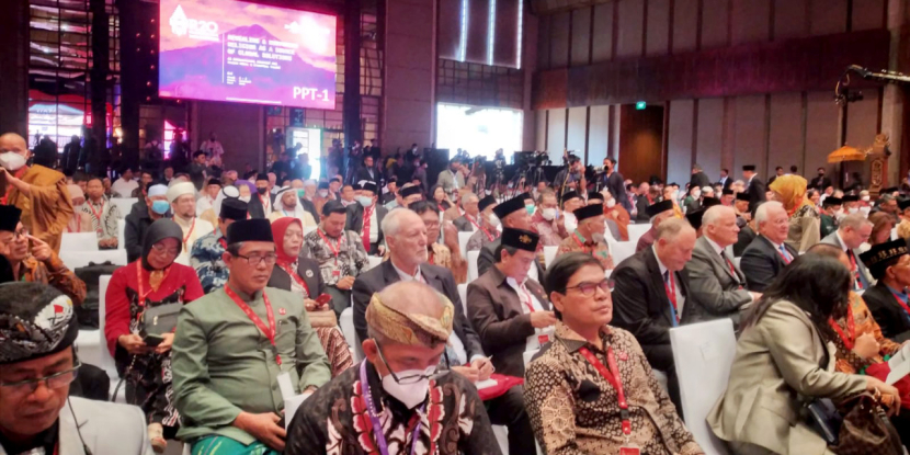 Rektor Universitas Islam Negeri Ar-Raniry Banda Aceh, Prof Dr Mujiburrahman MAg menjadi salah satu Delegasi Forum Agama G20 Forum Religion Twenty (R20) tahun 2022 di Bali, 2-3 November 2022. (Foto: Dok UIN Ar-Raniry)