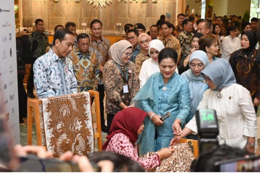Presiden Joko Widodo mengenakan batik complongan motif lokcan saat membuka GBN 2023 di Jakarta Pusat beberapa hari lalu.(dok. Matapantura)