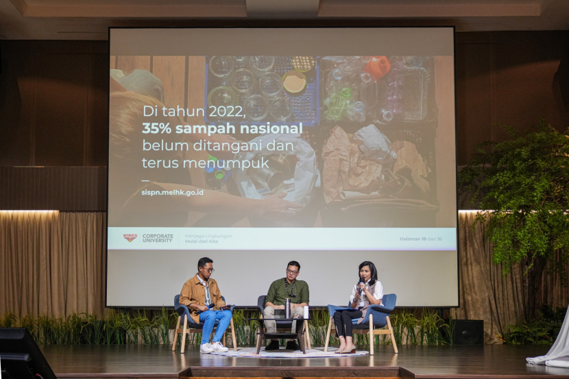 Pemaparan oleh Yayasan Wings Peduli menyoal program pemilahan sampah digelar di Jakarta, Kamis (27/7/2023). Dok Wings Group