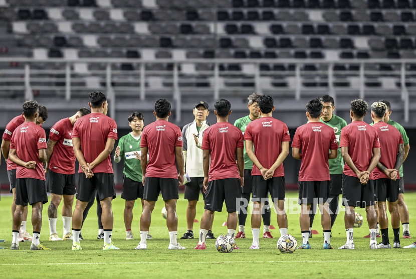 Timnas Indonesia akan menjamu Timnas Palestina, Rabu (14/6/2023) di Stadion Gelora Bung Tomo. Foto: Republika.