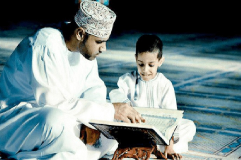 Ilustrasi: Seorang anak sedang belajar membaca Al-Quran. (istimewa)