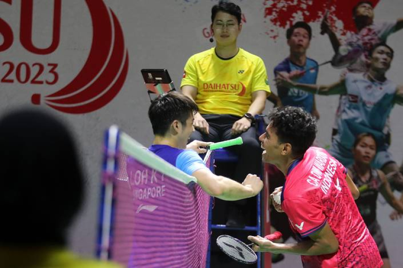 Dalam jadwal Indonesia Open 2023 hari ini, terjadi laga ulangan Indonesia Masters 2023 antara Chico Aura Dwi Wardoyo melawan pemain Singapura, Loh Kean Yew. (source: Djarum Badminton)