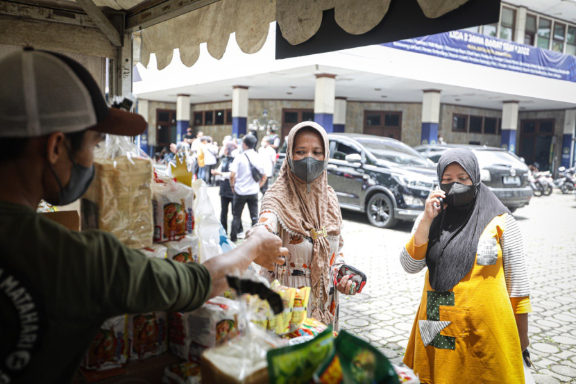 Pasar murah di Bandung
