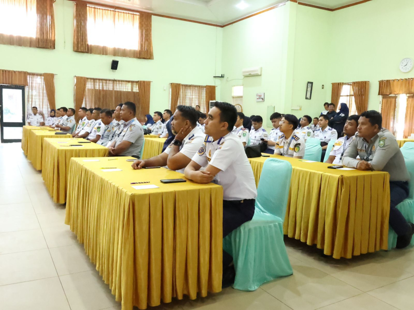 Acara Pelatihan Safety Riding Batch I wilayah Riau yang dilaksanakan di Aula Balai Pelatihan Kesehatan Pekanbaru, Riau pada Senin (15/7/2024). (Dok. Matapantura.co.id)