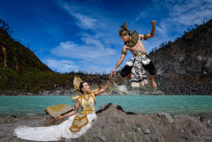 Phototrip <i>Legenda di Tanah Pasundan</i> di Kawah Putih