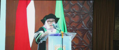 Prof Yenny Narni, MA, PhD Dikukuhkan Menjadi Guru Besar Sejarah Unand