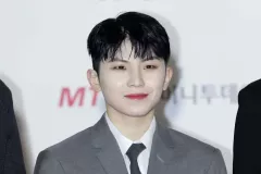 Woozi dan Hoshi dari Seventeen Bersiap Daftar Wamil