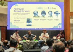 Buku Berbagi Senyum, Erros Djarot: Menawarkan Nilai