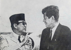 Pilih Kekerasan di Papua, Sukarno Abaikan Surat Kennedy