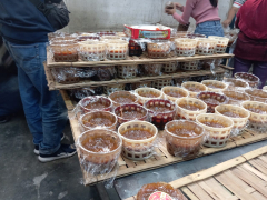 Jelang Imlek, Pesanan Kue Keranjang Meningkat di Bandung