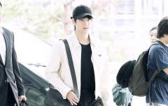 Kim Soo-hyun Terlihat di Bandara Incheon, Menuju Jakarta untuk Bertemu Penggemar