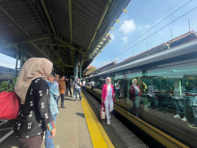 Nikmati Libur Nataru dengan Kereta Panoramic