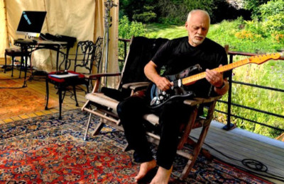 David Gilmour Bakal Menerima Penghargaan O2 Silver Clef