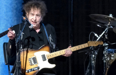 Bob Dylan Diundang Tampil dan Jadi Presenter di Oscar 2025