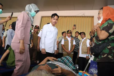 Wapres Gibran Jaminan Segala Bentuk Kebutuhan Dasar Warga Terdampak Banjir di Bekasi Aman