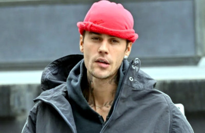 Justin Bieber Balas 'Kebohongan' Daring Tentang Hidupnya