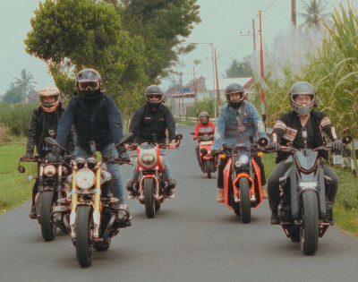 Menelusuri Pesona Malang Bersama Gilang Juragan 99 dan The Dudas Minus One