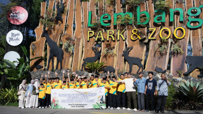 Seluruh Santri Yatim Penghafal Quran Pesantren Al Hilal 1 Cililin Mengikuti Eduwisata di Lembang Park Zoo