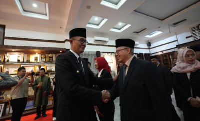 Perdana, Wali Kota Sukabumi Lantik 12 Orang Pejabat Eselon 2