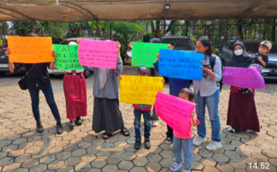 LBH Master Indonesia Gelar Aksi Demo di DPRD, Tuntutan Dugaan Diskriminasi SPMB