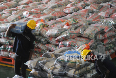 Salurkan Jutaan Ton, Mentan Optimis Harga Beras Segera Turun