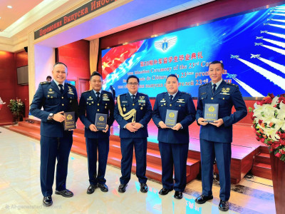 Empat Pamen TNI AU Tuntaskan Pendidikan Strategis di AFCC Beijing