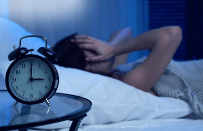 Insomnia dan Penggunaan Obat Tidur Bisa Tingkatkan Risiko Disabilitas pada Lansia