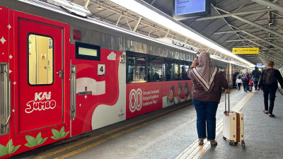 Sambut HUT RI ke-80, KAI Daop 8 Surabaya Tambah Perjalanan Kereta dan Diskon Tiket 20