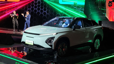 Pasar Otomotif Indonesia 2025 Masih Lesu, Mobil Listrik Jadi Pengecualian