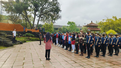 Seru, Pelajar Se-Jabar Beradu Ketangkasan Baris Berbaris Sekaligus Rekreasi di Wisata Unggulan Sukabumi