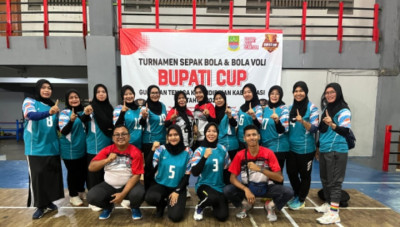 Tambun Selatan Juara I Bola Voli Piala Bupati Bekasi