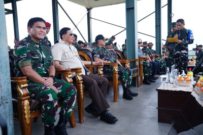 Menhan dan Panglima TNI Tinjau Latihan Puncak Super Garuda Shield 2025