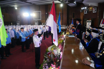 Unisba Lantik 2.000 Mahasiswa Baru, Ajak Jadi Mujahid, Mujtahid, dan Mujaddid